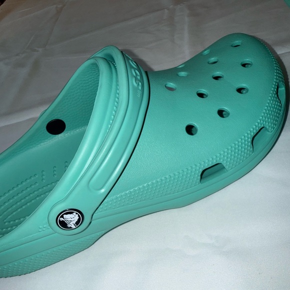 CROCS Women’s Classic Clog in Aqua/ Light Teal Size 10 - Picture 6 of 6
